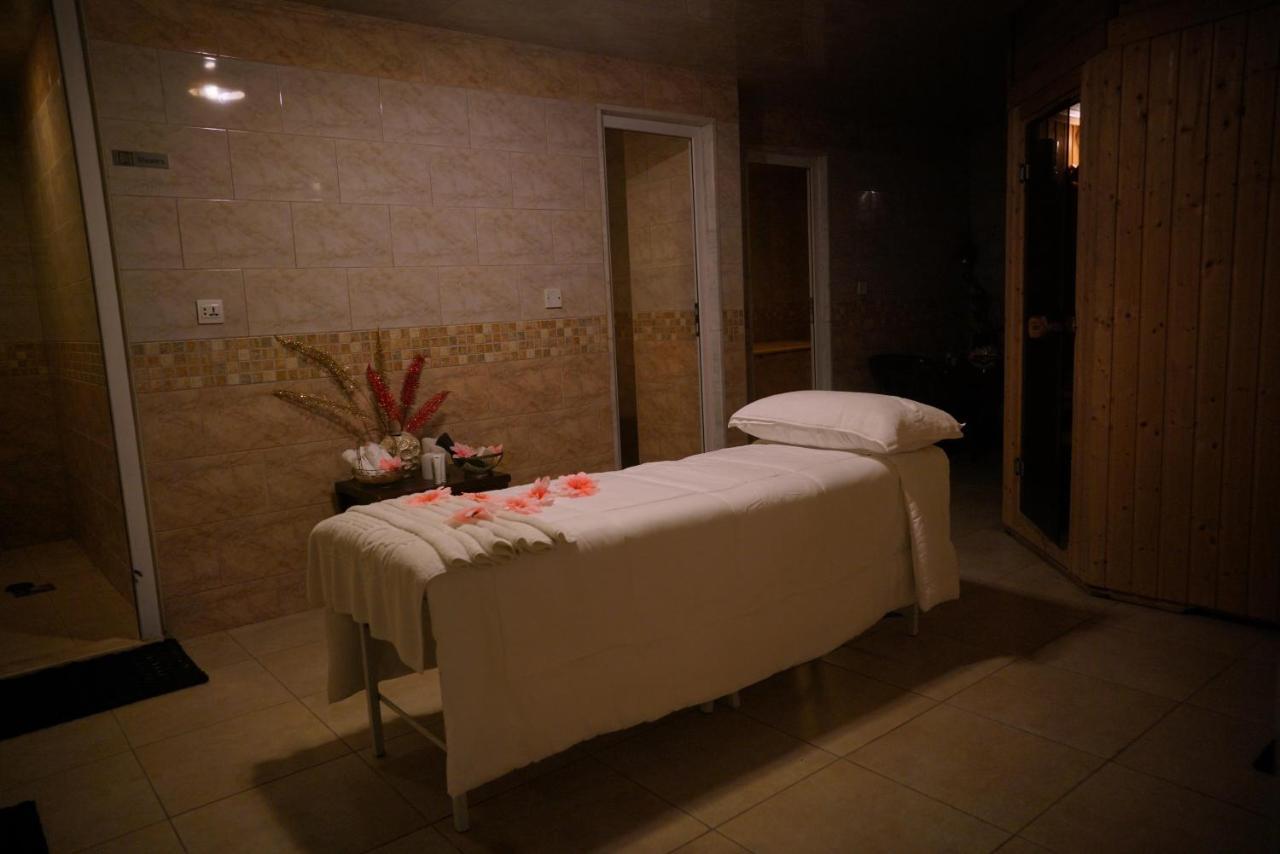 7 Wonders Hotel Wadi Musa Exterior photo
